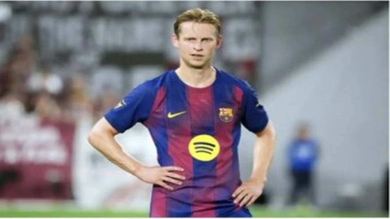 برشلونة يستهدف ضم نجم جيرونا لتعزيز صفوفه في ظل إصابة دي يونغ